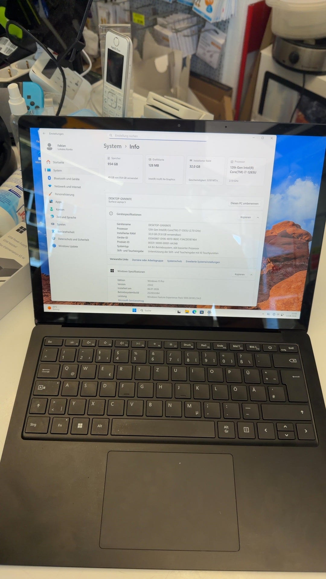 Microsoft Surface Laptop 5 – Intel Core i7-1280P, 32GB RAM