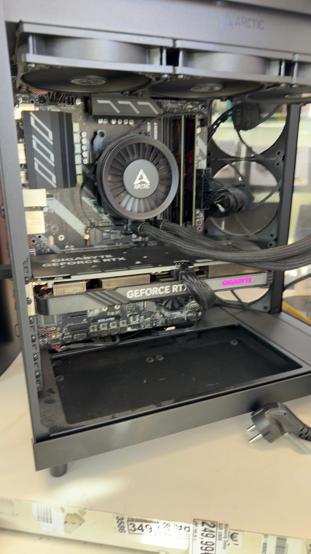 pc gaming 4060 8gb 32gb AMD 5800x m.2 1tb