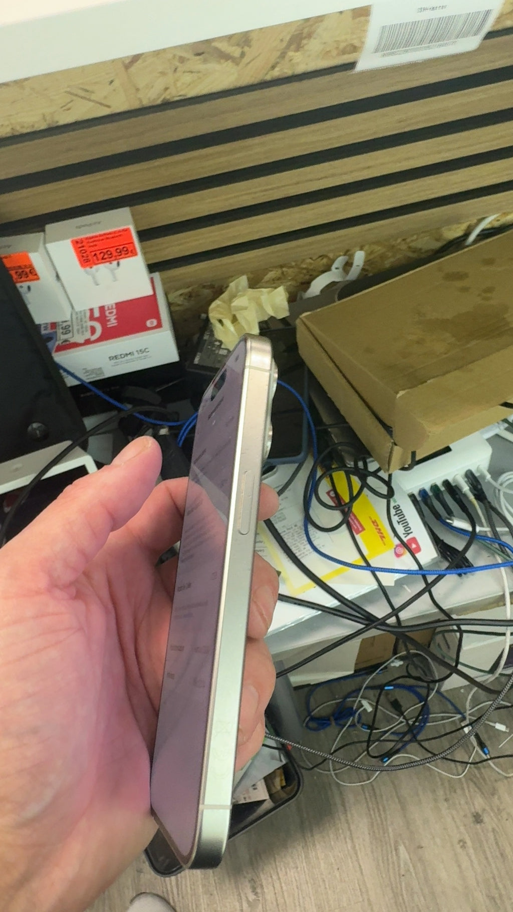 APPLE IPHONE 15 PRO 256GB TITAN WEISS B80P