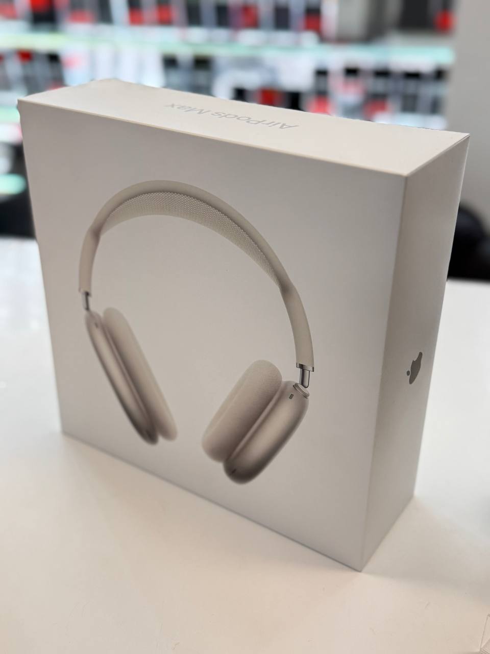 Apple AirPods Max Starlight