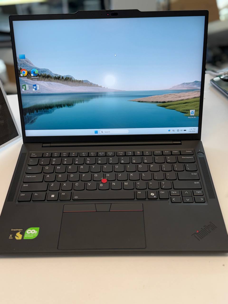 Lenovo ThinkPad Laptop, Snapdragon X Elite Hauptbild