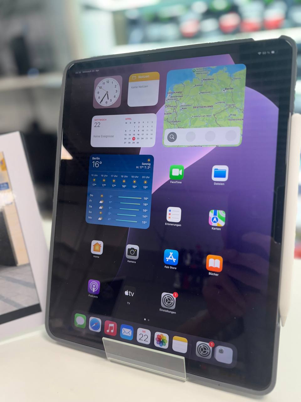 Apple iPad Pro 11" mit Magic Keyboard