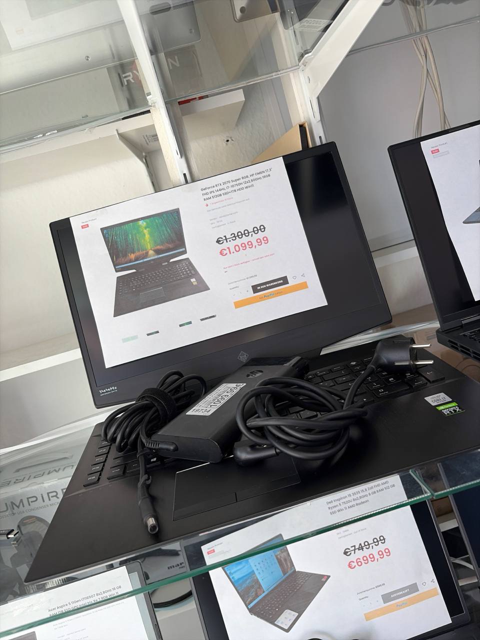 HP Laptop mit Display, 512GB SSD + 1TB HDD