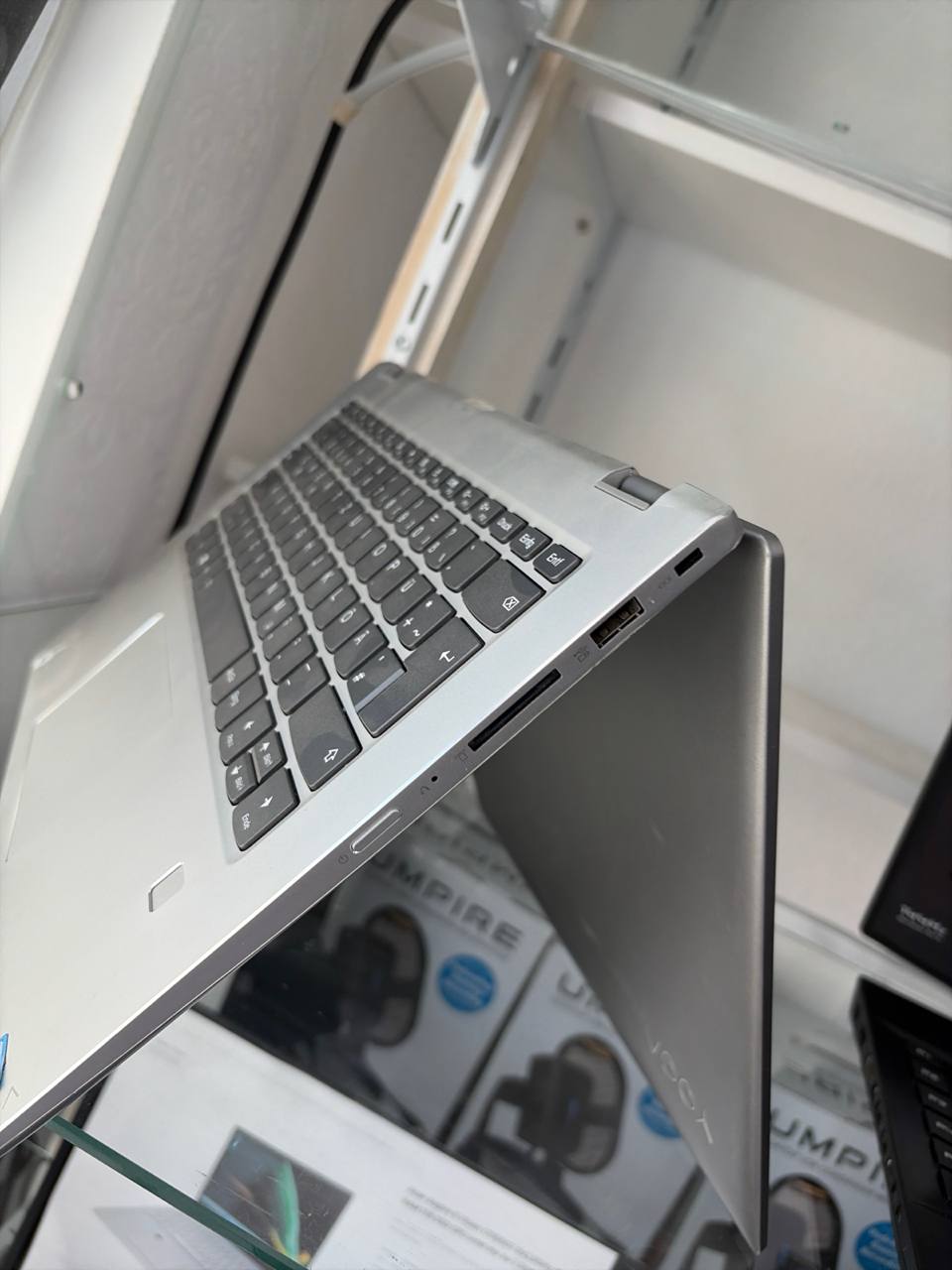 Lenovo Yoga 520-14IKB TouchScreen i7-8550U