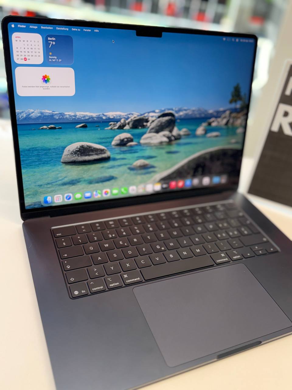Apple MacBook Air 15" M4 Space Gray