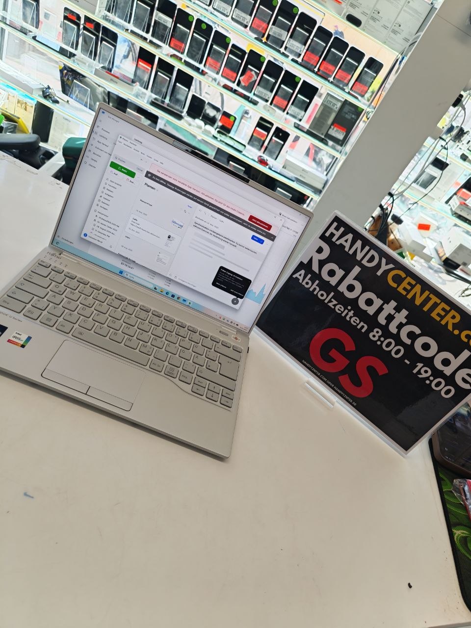 Fujitsu LIFEBOOK U Series mit Intel Core i7 vPRO Hauptbild