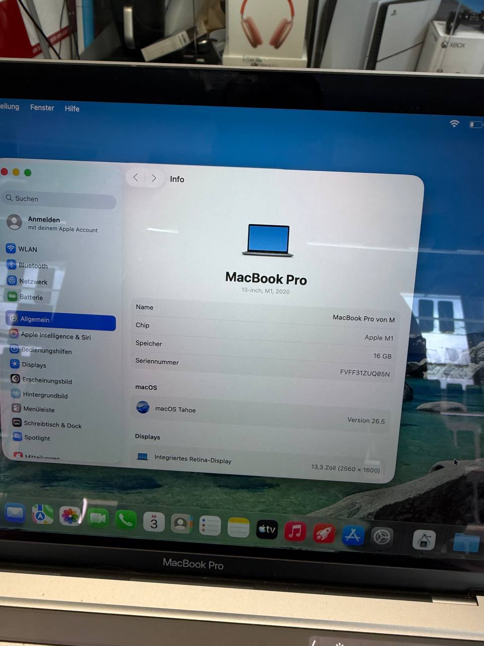Apple MacBook Pro 13" M1 2020 mit 16GB RAM und 256GB SSD