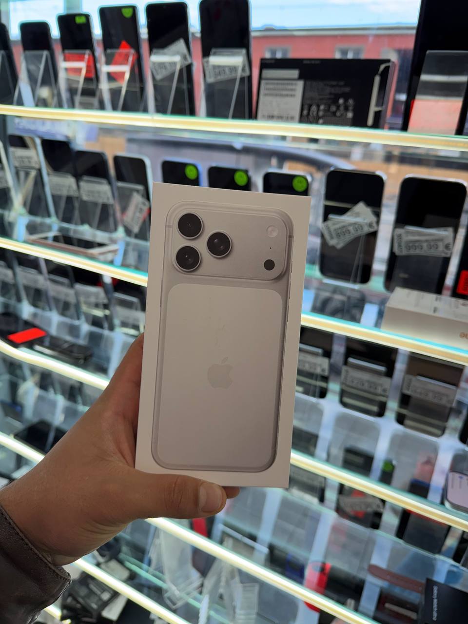 Apple iPhone 17 Pro Max, 256GB, Silver Hauptbild