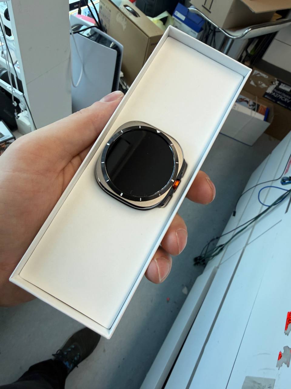 Samsung Galaxy Watch Ultra SM-L705, 47mm LTE Titanium Silver Hauptbild
