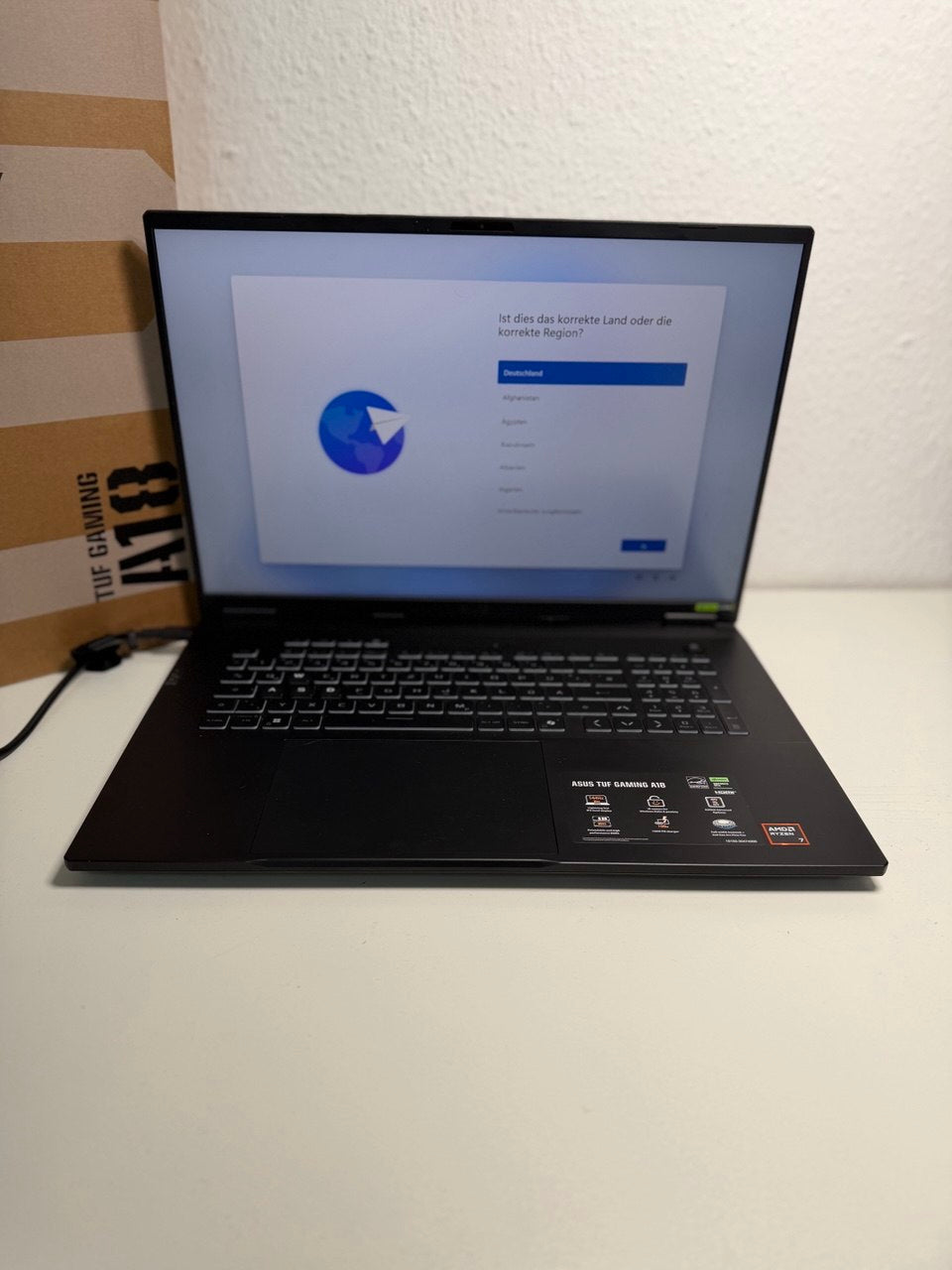 ASUS TUF Gaming A18 Laptop mit Windows 11 Home