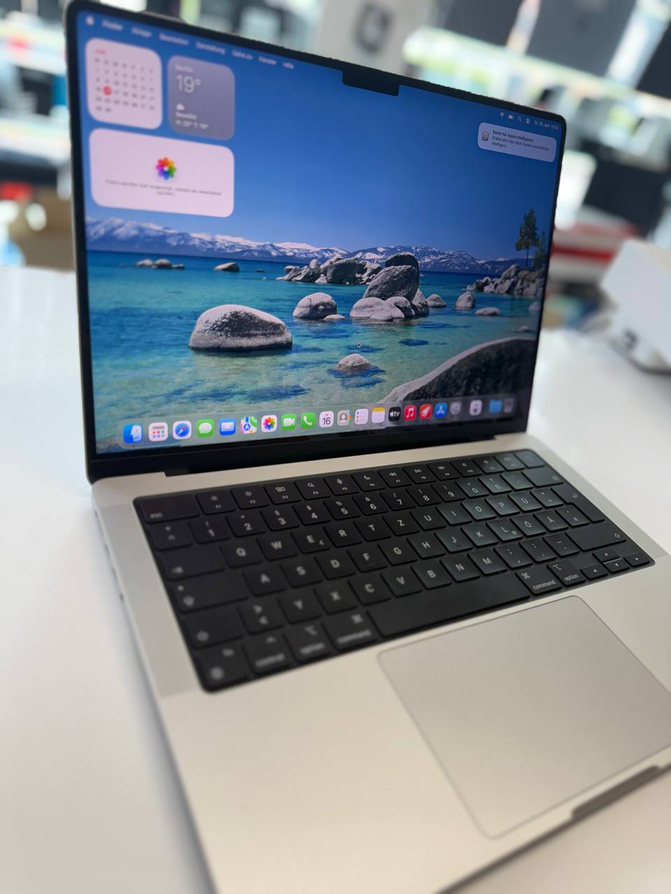 Apple MacBook Pro M4 Zweitbild