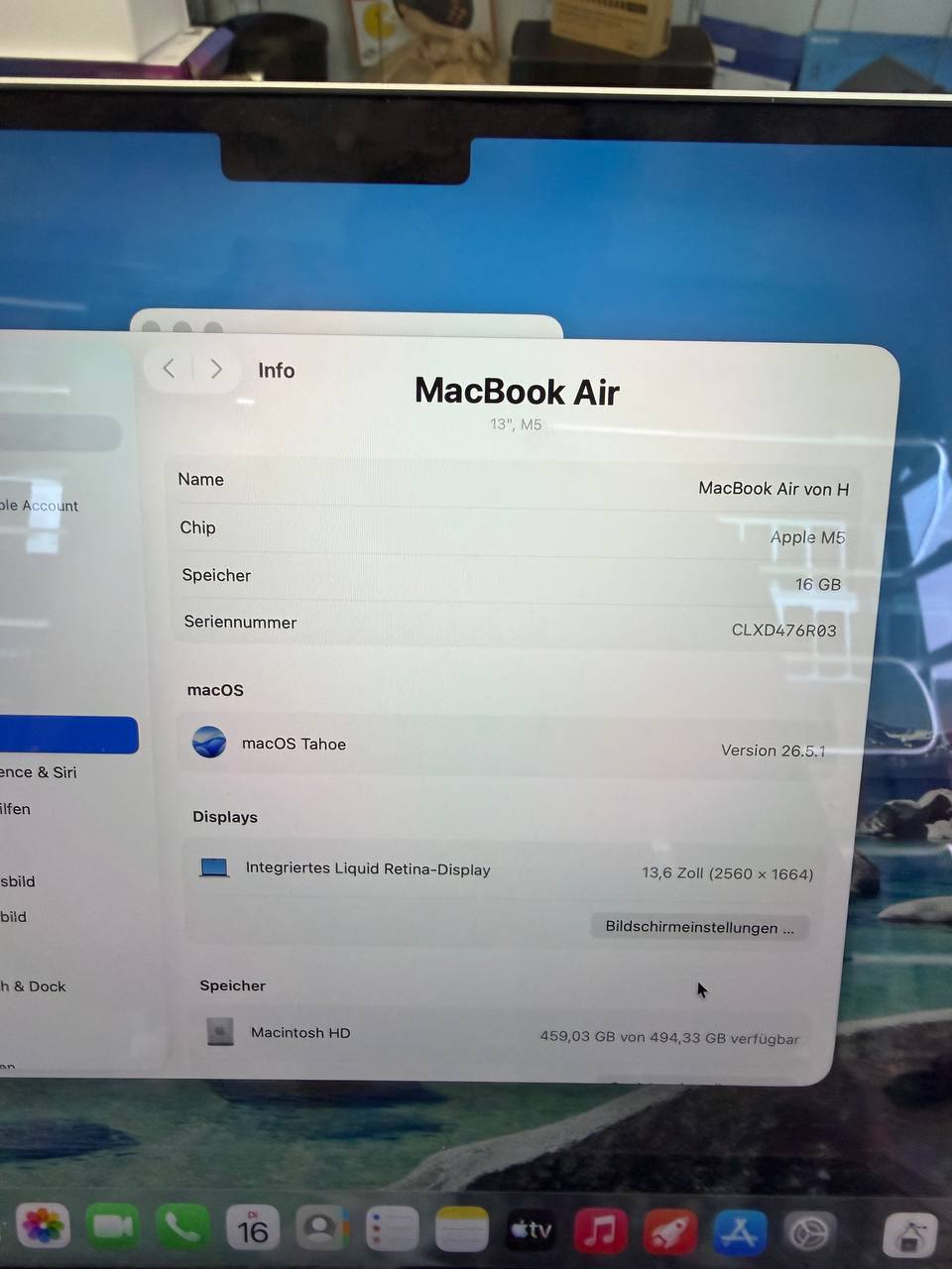Apple MacBook Air 13" M5 mit 16 GB Speicher Zweitbild