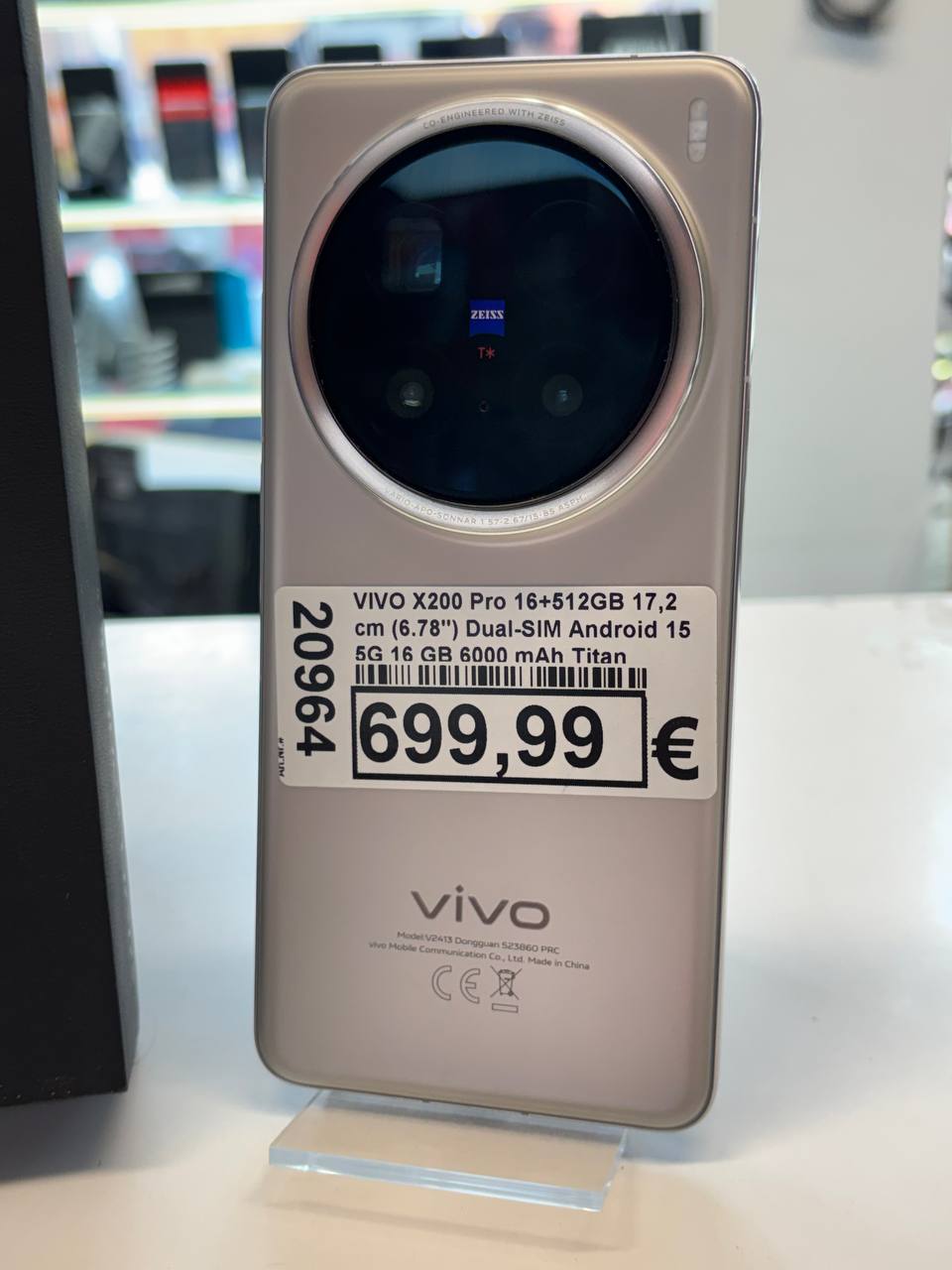 Vivo X200 Pro mit ZEISS Kamera, 6.78" Display, 6000 mAh Zweitbild