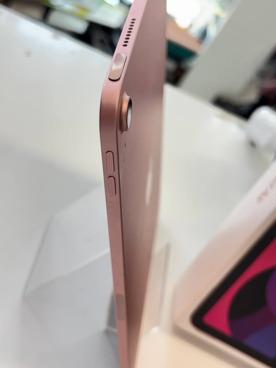 Apple iPad Air Wi-Fi 64GB (5. Generation) Rose Gold Zweitbild