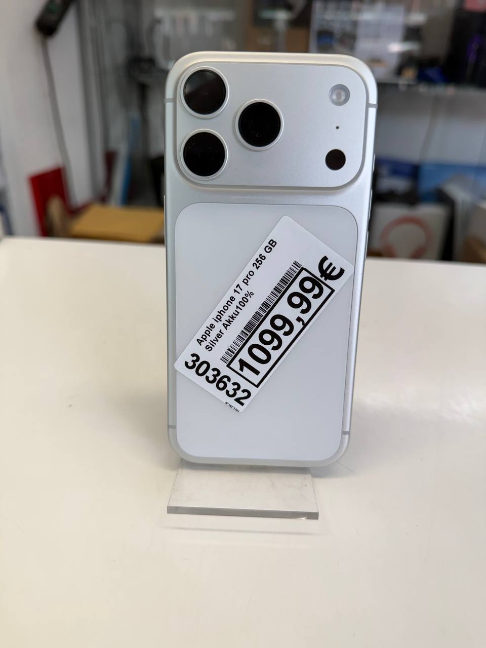 Apple iPhone 17 Pro 256 GB Silber Hauptbild