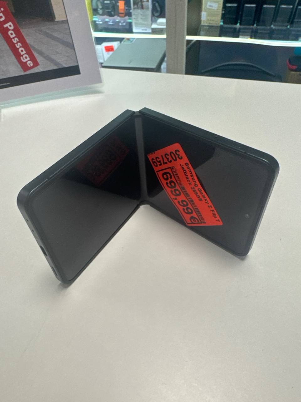 Samsung Galaxy Z Flip 7, 256GB Jetblack