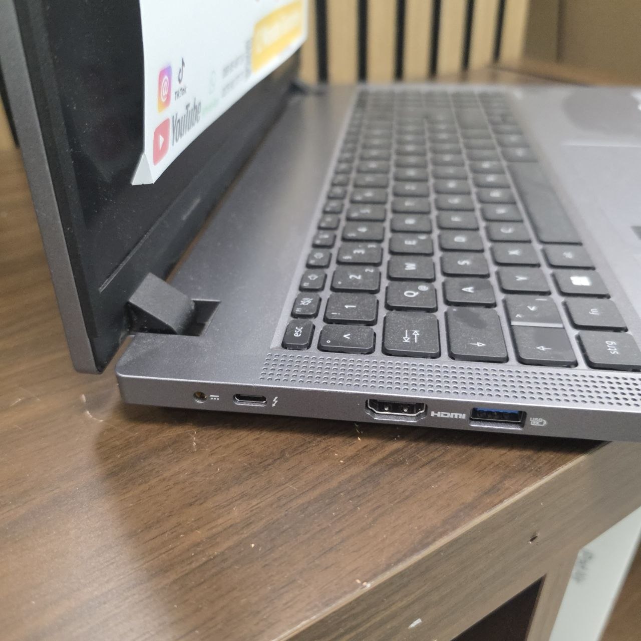 Acer TravelMate P2 16" WUXGA- Intel i5-1335U, 16GB RAM, 512GB SSD