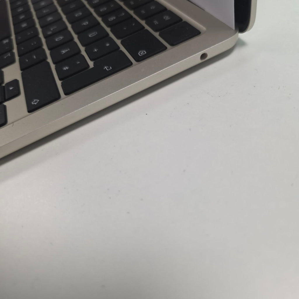 Apple MacBook Air 13" M2 2022