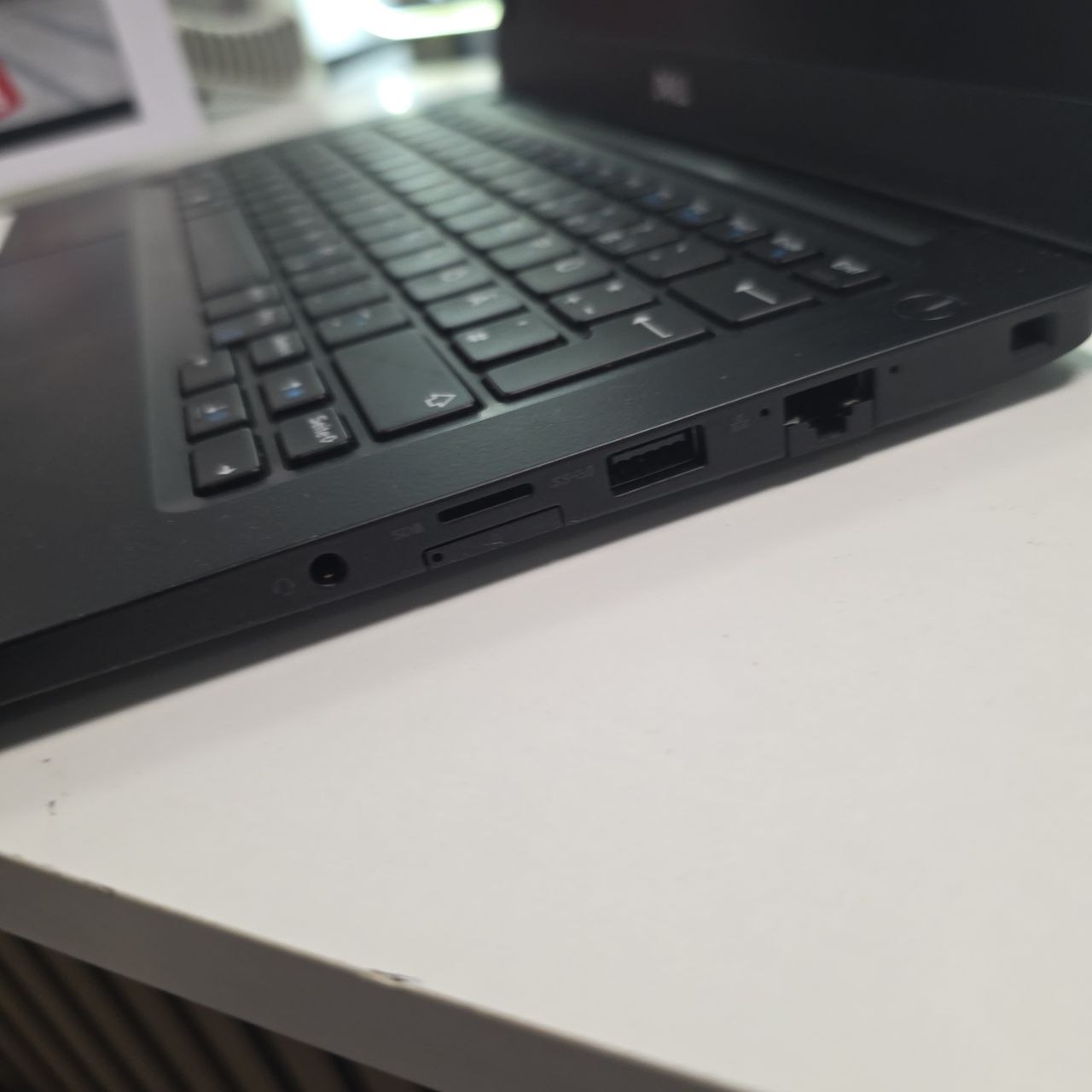 Dell Latitude 7290 Intel Core i5-8350U Laptop