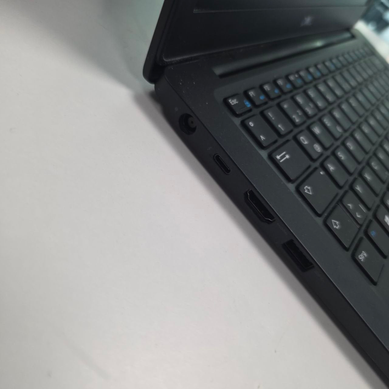 Dell Latitude 7290 Intel Core i5-8350U Laptop