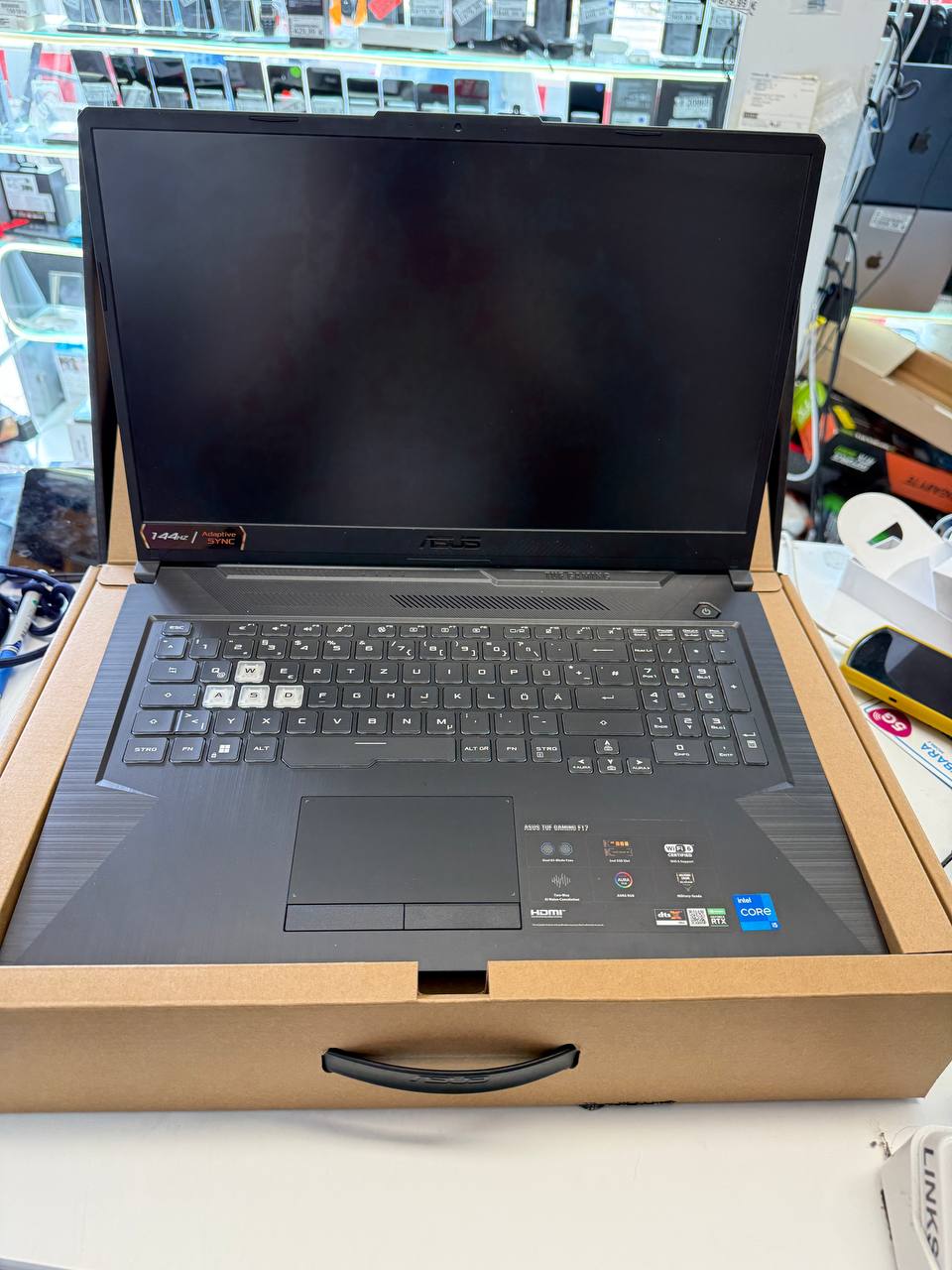 ASUS FX706H Gaming Laptop mit WiFi 6