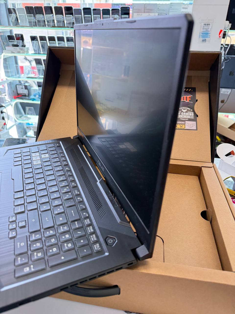 ASUS FX706H Gaming Laptop mit WiFi 6