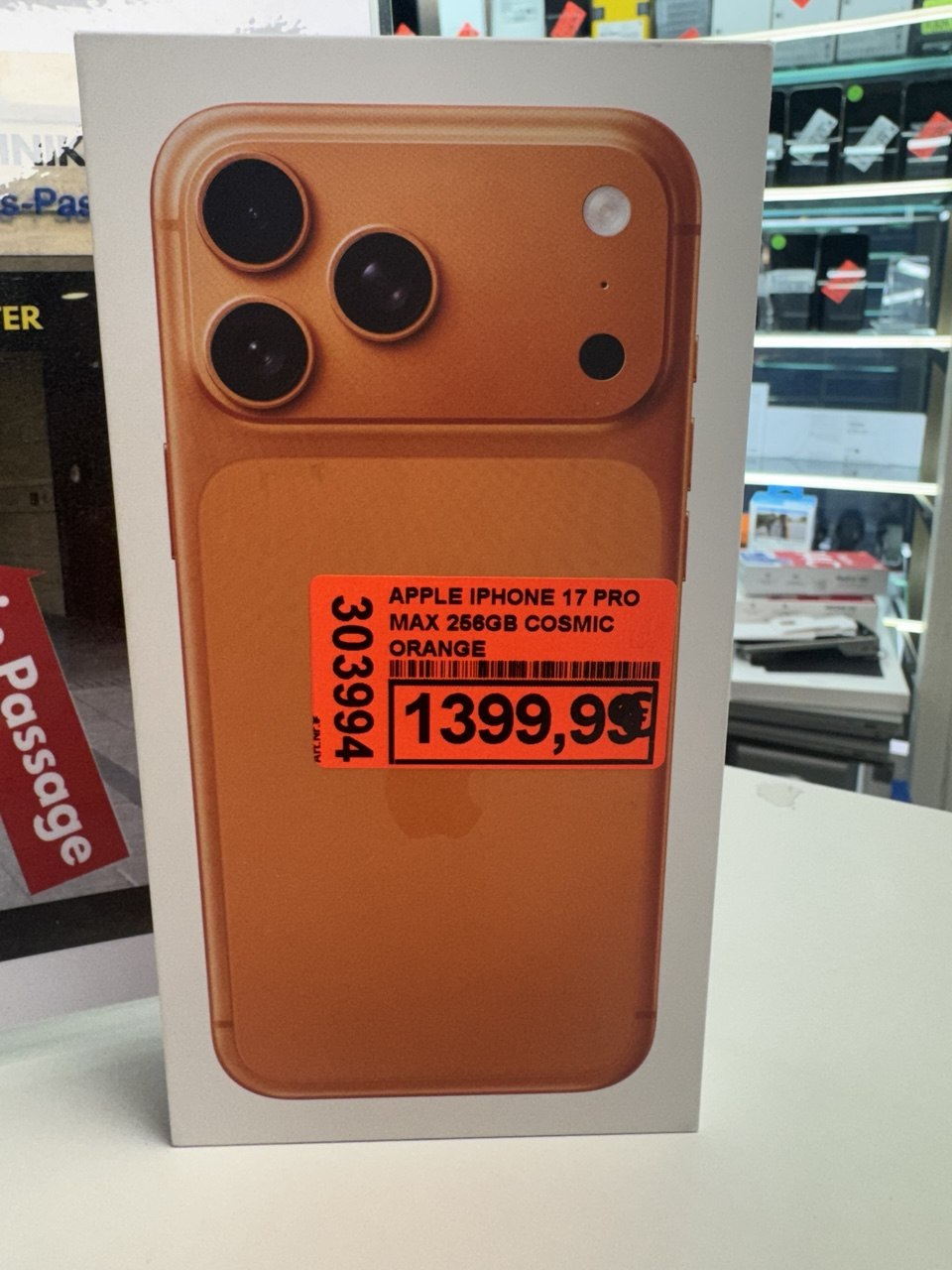 Apple iPhone 17 Pro Max 256GB Cosmic Orange