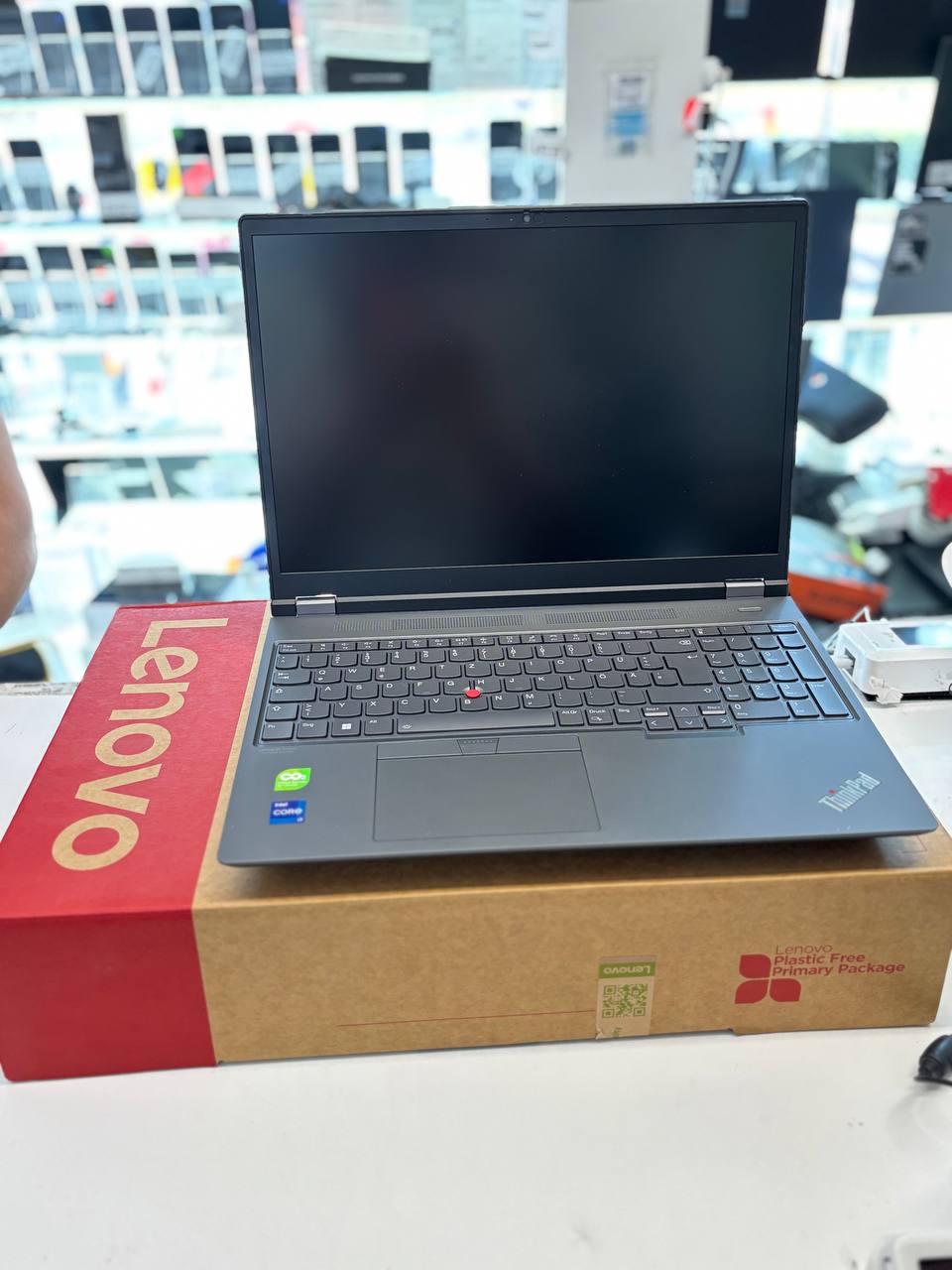 Lenovo ThinkPad P16 Gen 2 Business Laptop