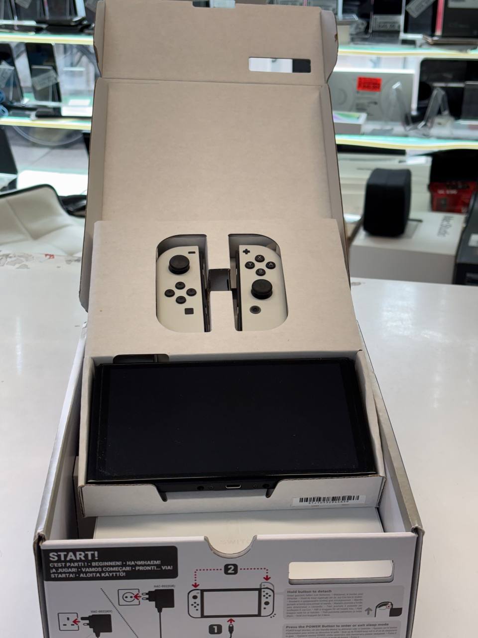 Nintendo Switch Console Standard-Modell