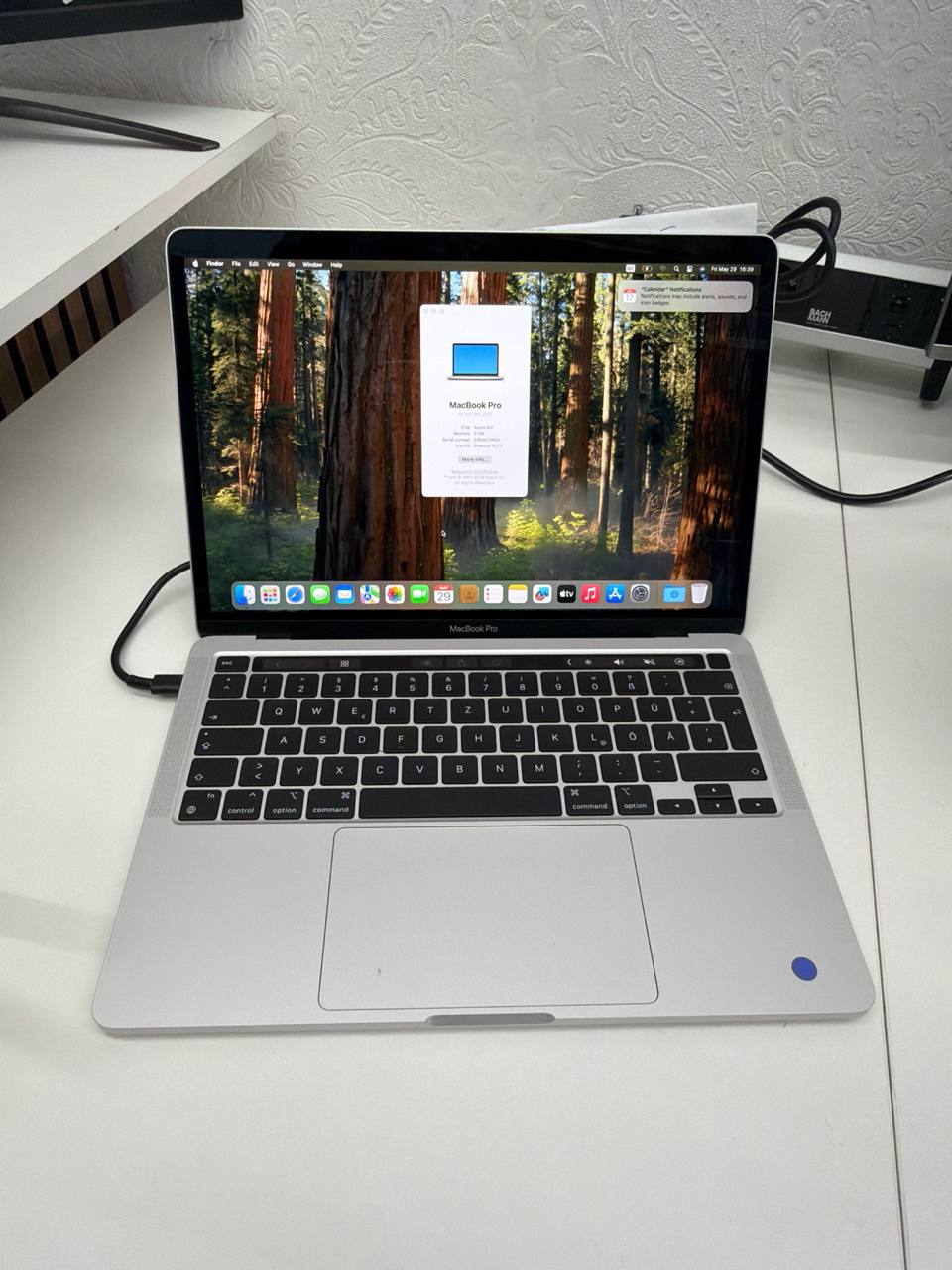Apple MacBook Pro 13-inch M2 512GB SSD - Silver