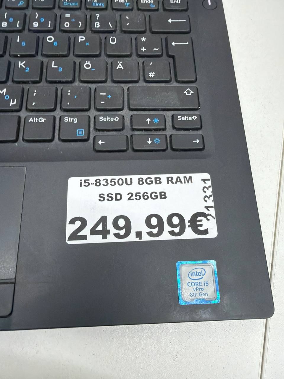 Dell Latitude Ultrabook mit Intel Core i5-8350U, 8GB RAM
