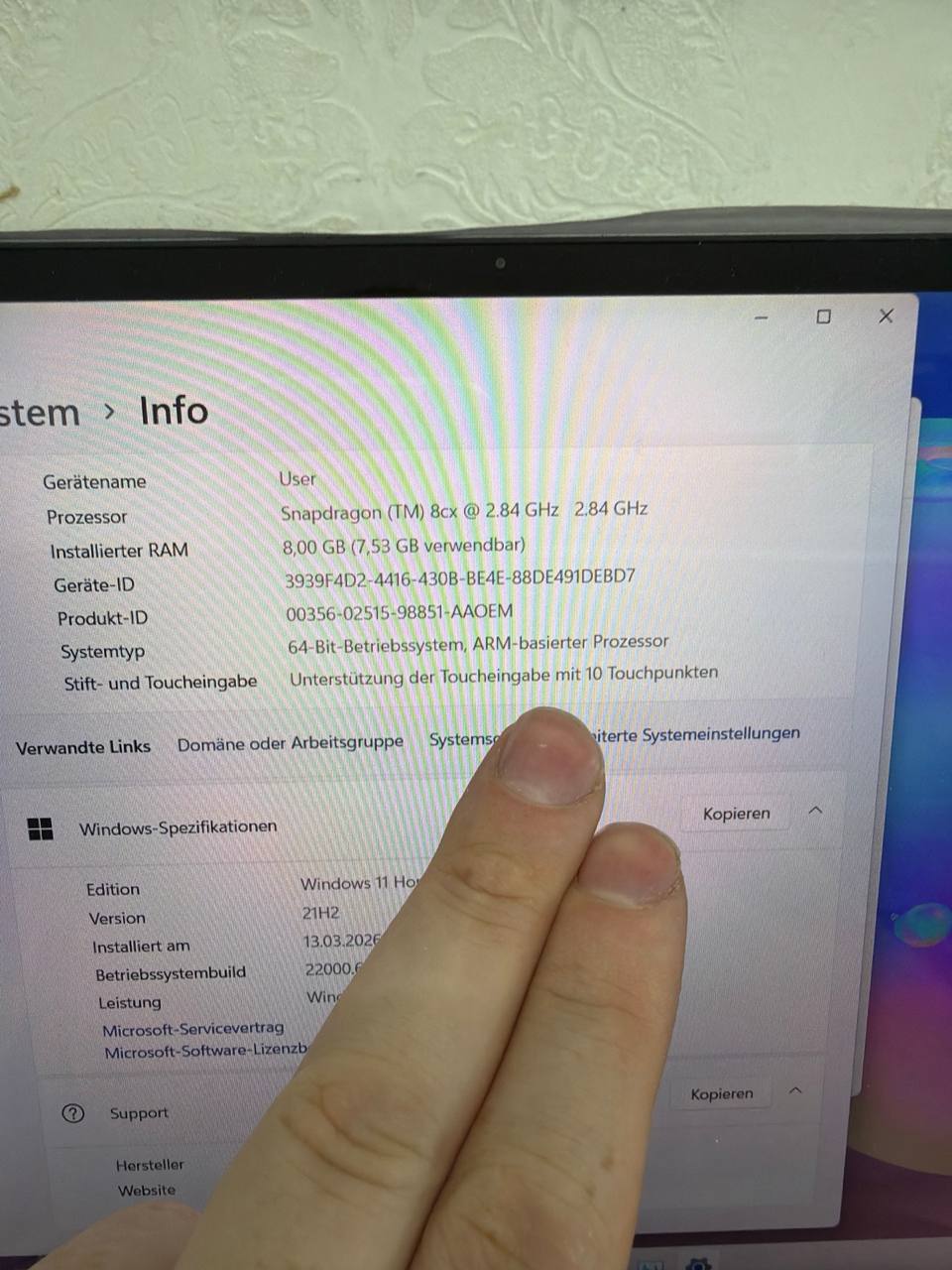 Samsung Galaxy Book S Touchscreen LTE Qualcomm Snapdragon 8cx, 4x 2.84GHz + 4x 1.80GHz 8 GB Ram 256GB SSD microSD (ARM C