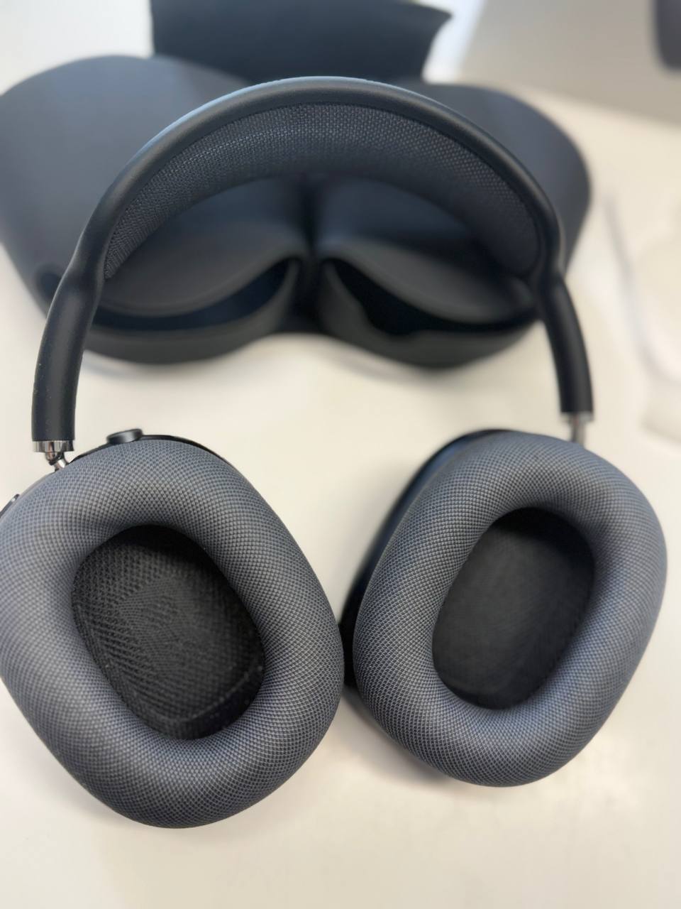 Apple AirPods Max Schwarz