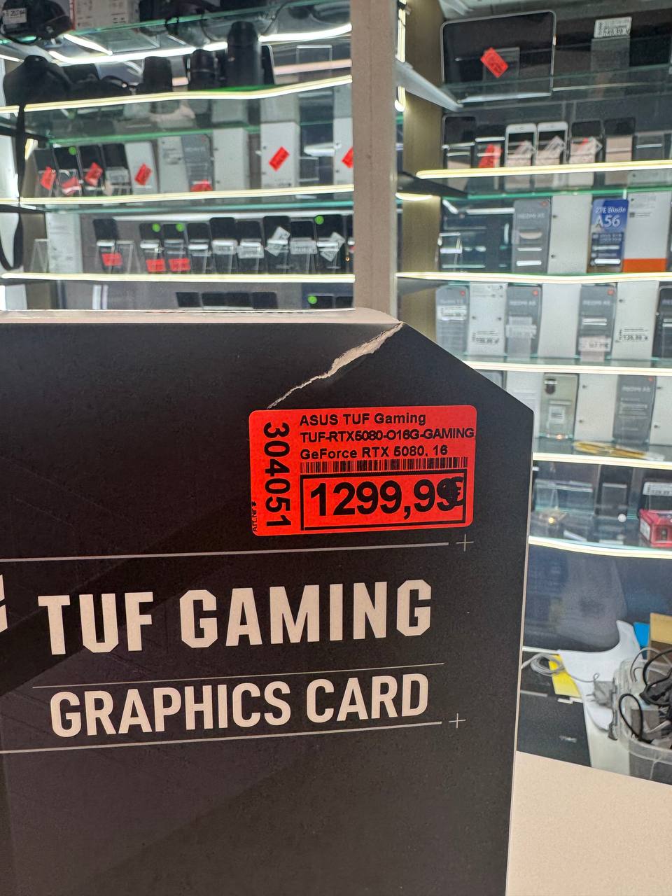 ASUS TUF Gaming GeForce RTX 5080 OC, 16GB GDDR7