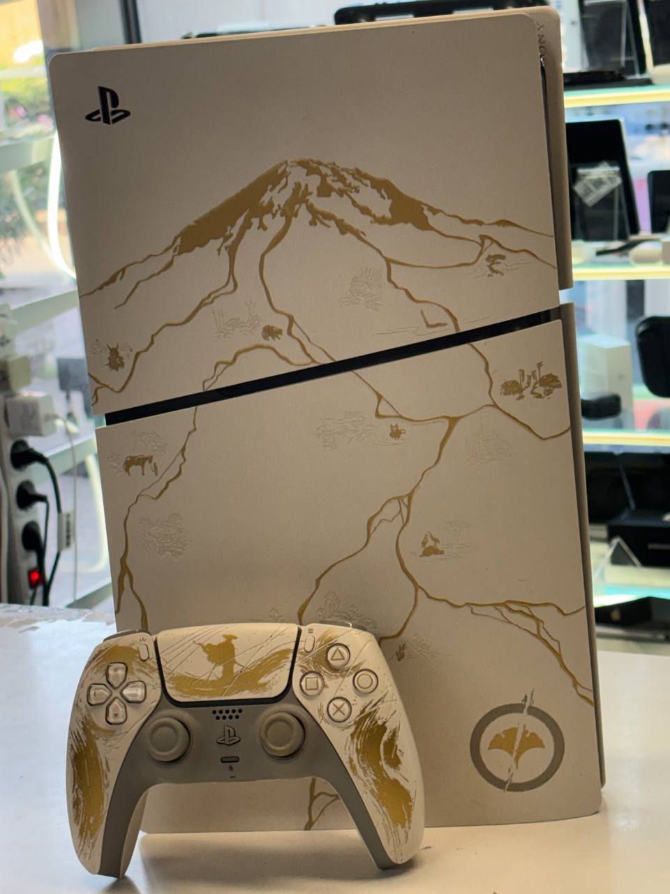 PlayStation 5 Limited Edition Elden Ring Design