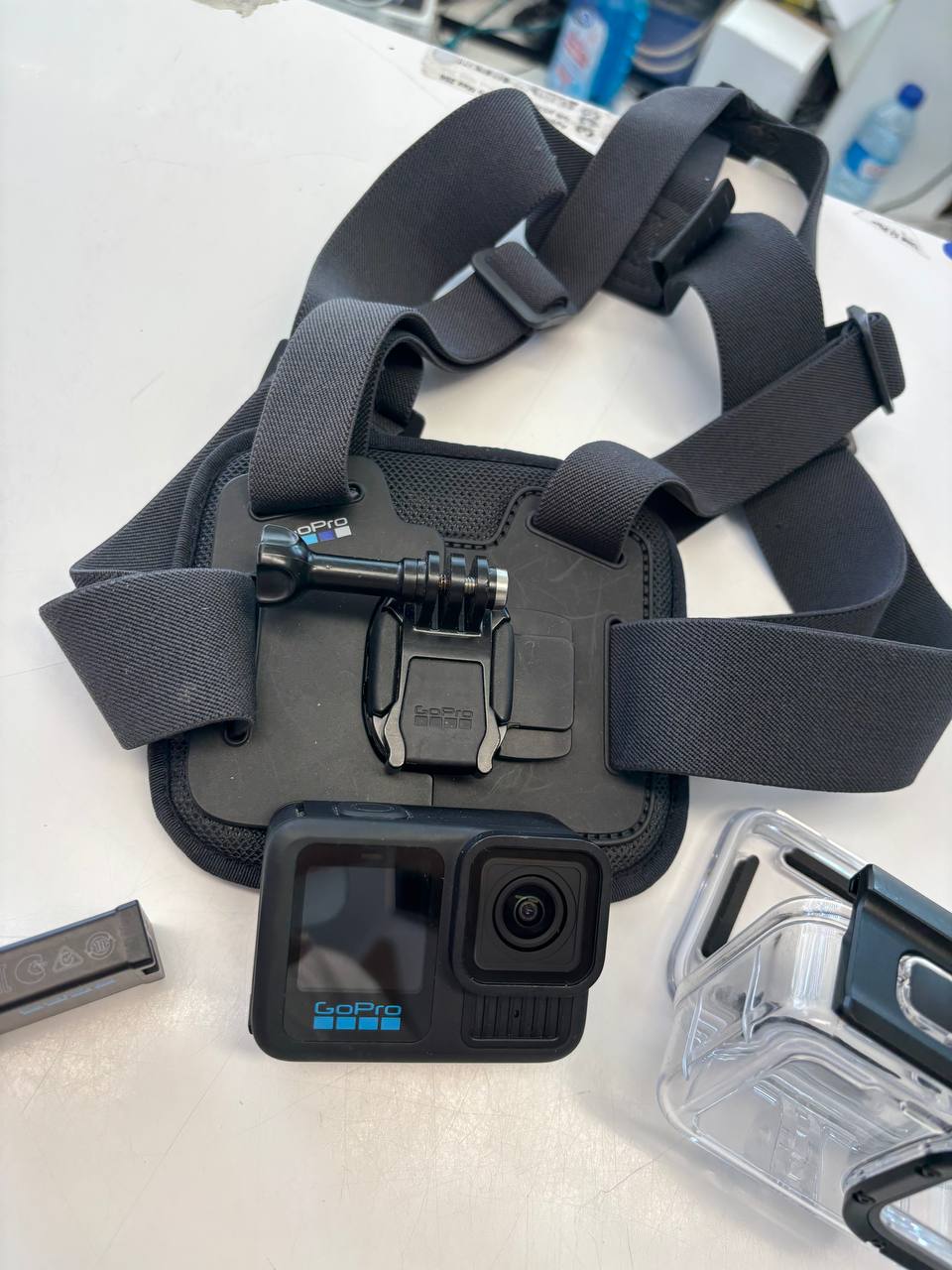 GoPro Hero 11 Black- Action Camera mit Dual Display