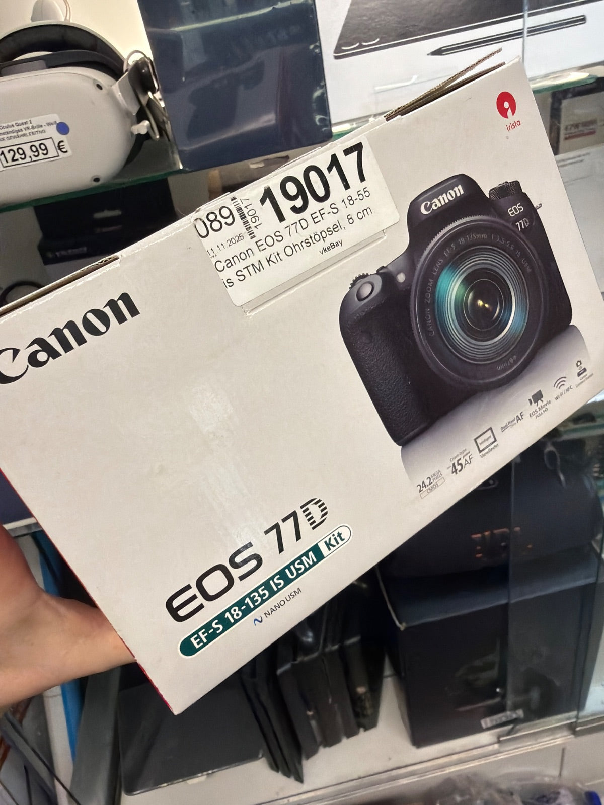 Canon EOS 77D mit EF-S 18-135mm IS USM Kit