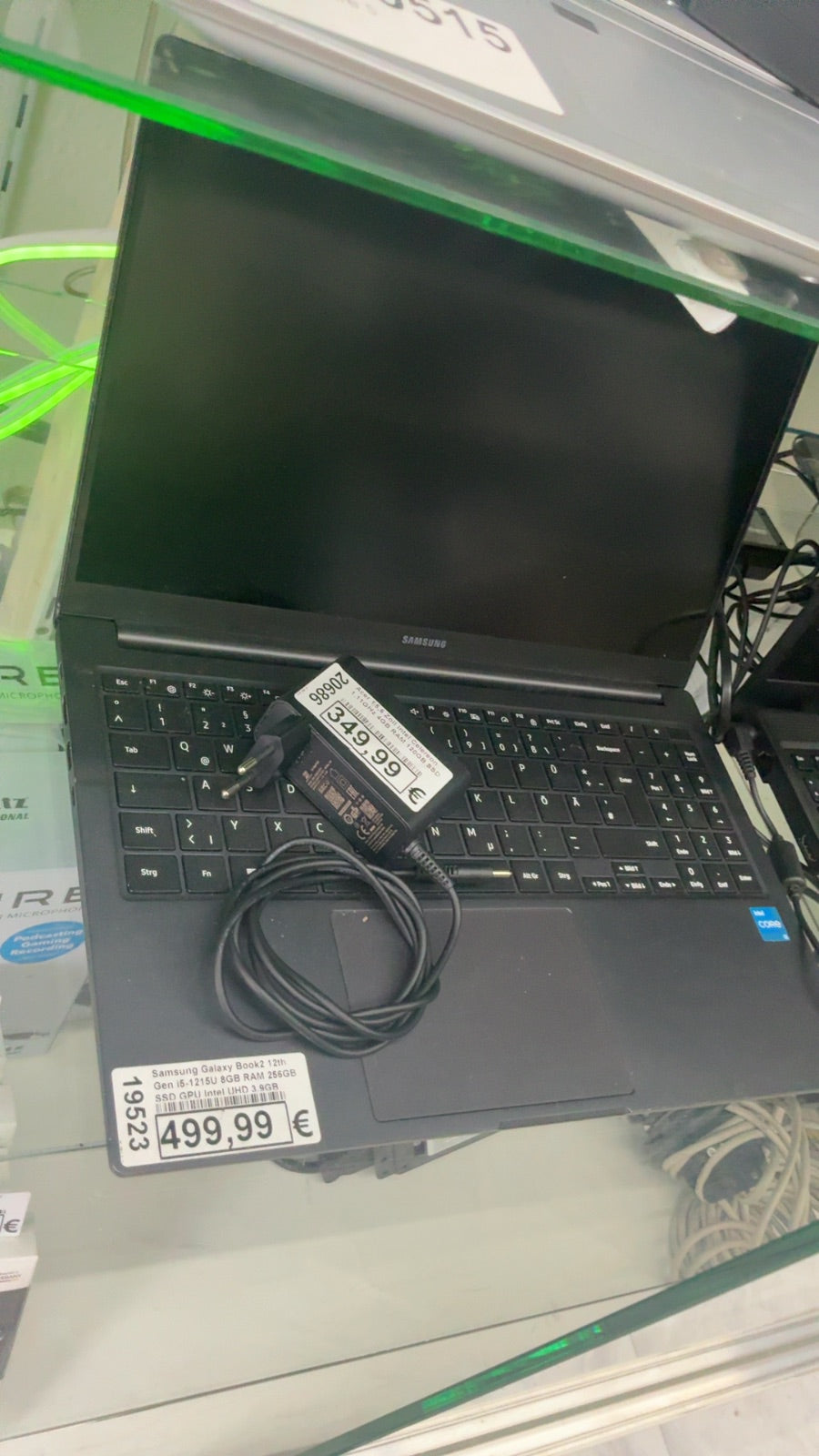 Samsung Galaxy Book2 12th Gen i5-1215U 8GB RAM 256GB SSD GPU Intel UHD 3,9GB Win11