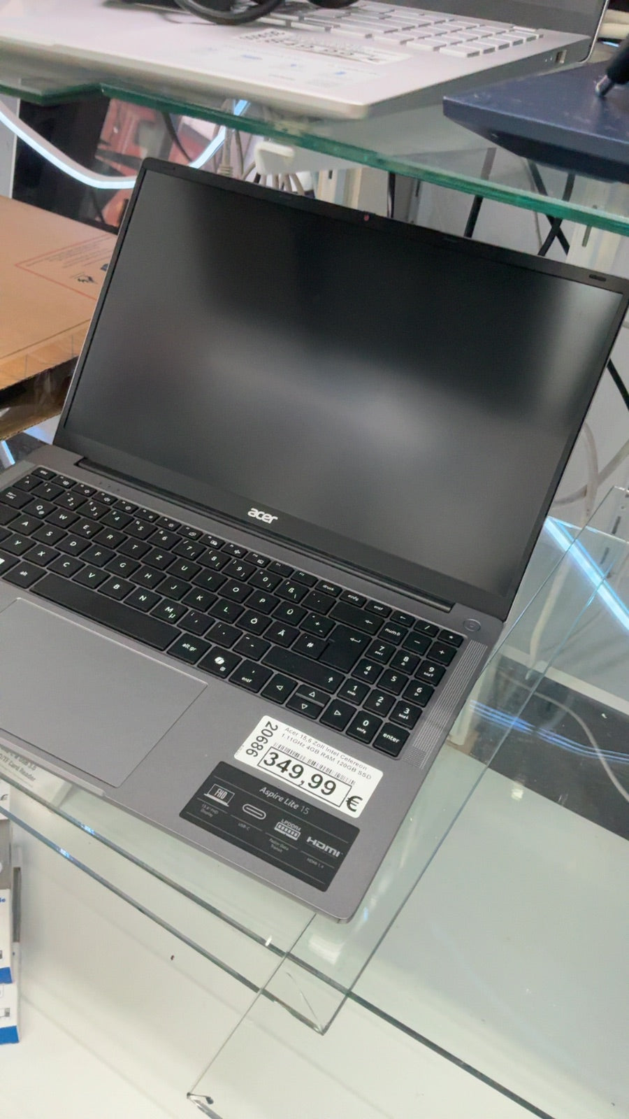 Acer 15,6 Zoll Intel Celereon 1.11GHz 4GB RAM 120GB SSD
