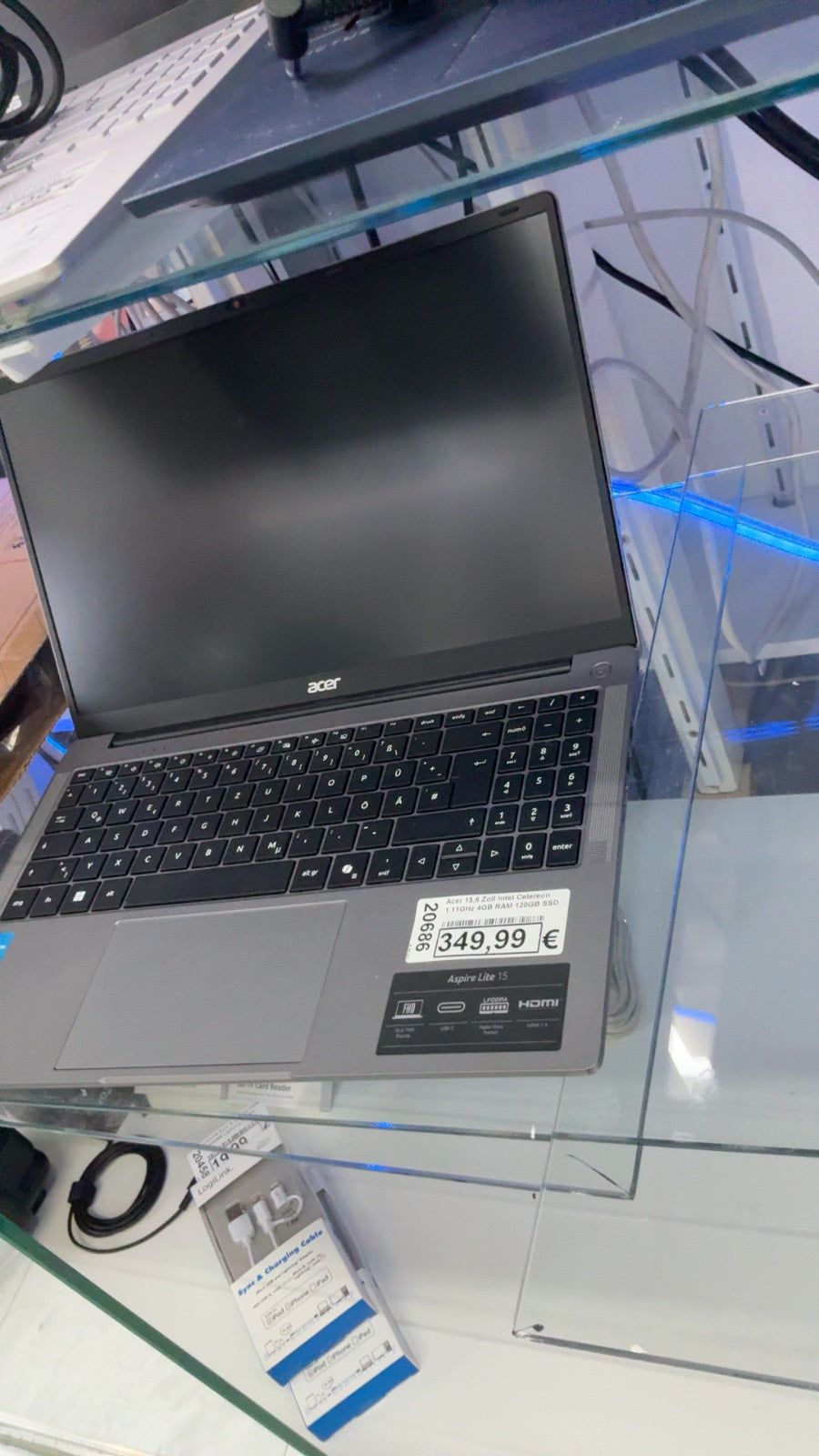 Acer 15,6 Zoll Intel Celereon 1.11GHz 4GB RAM 120GB SSD