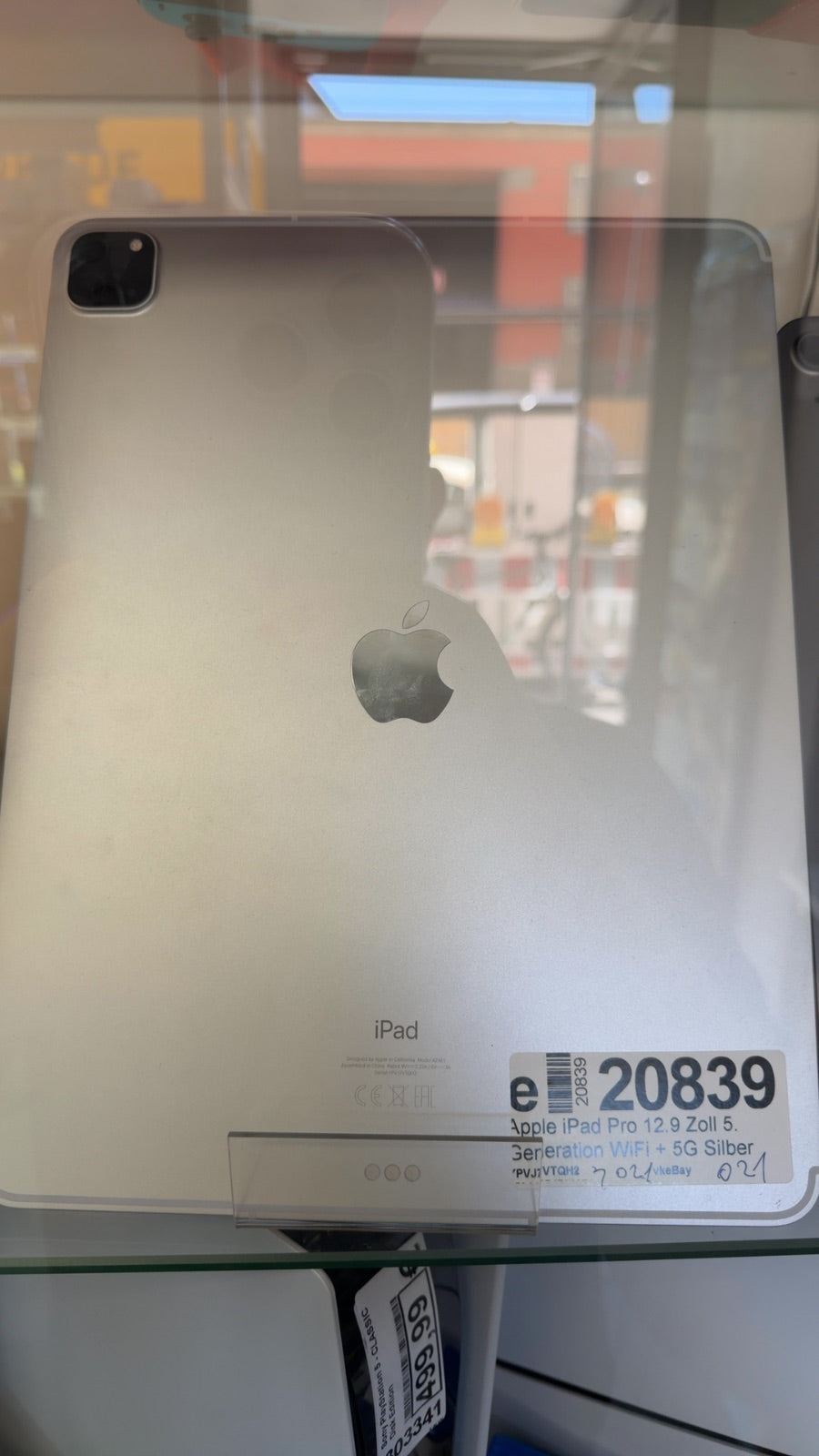 Apple iPad Pro 12.9 Zoll 5. Generation WiFi + 5G Silber b91p Ladezyklen 127