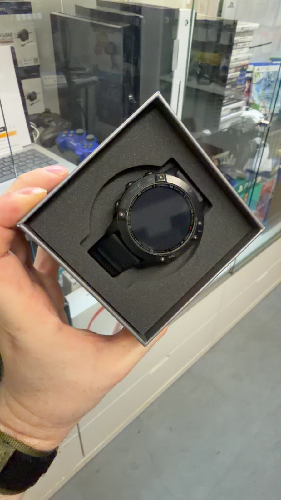 Garmin fēnix 6 Pro, 3,3 cm (1.3"), 32 GB, WLAN, GPS, 83 g