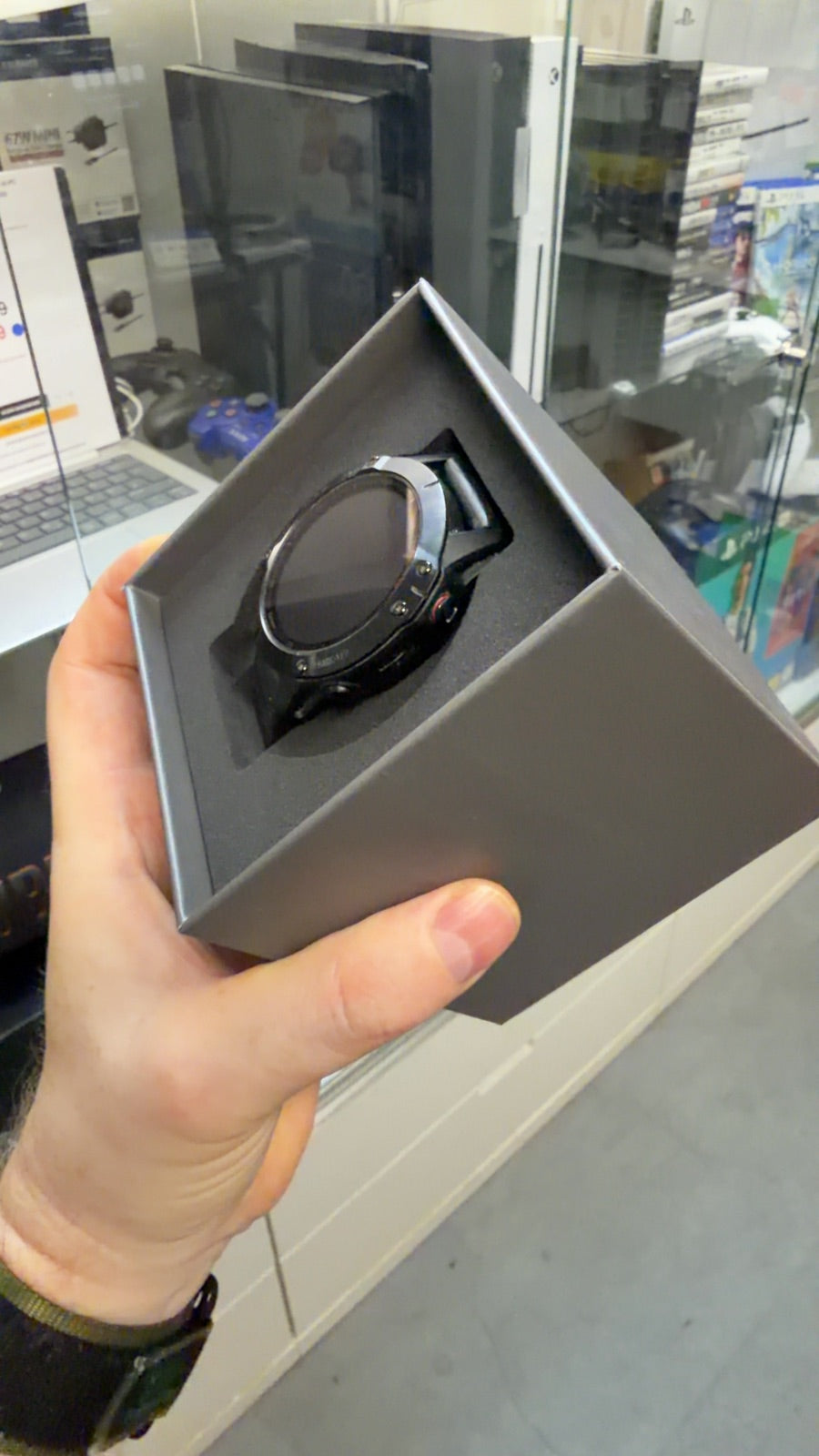 Garmin fēnix 6 Pro, 3,3 cm (1.3"), 32 GB, WLAN, GPS, 83 g