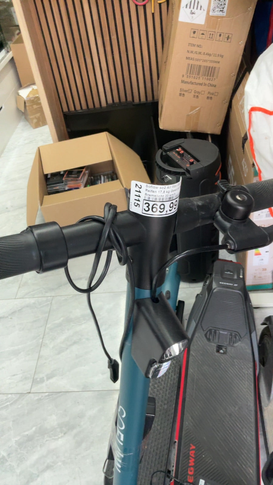 Soflow so2 Air Max 2023 10 Zoll Reifen 17,8 kg Gewicht Blinker Bremslicht 20 km/h