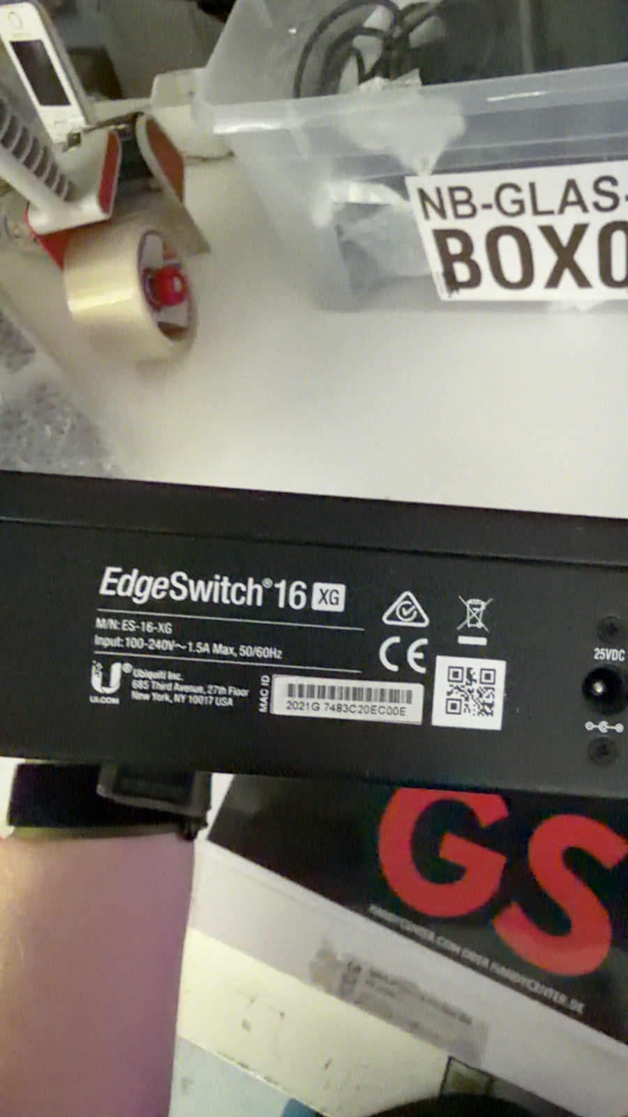 UBIQUITI NETWORKS Ubiquiti EdgeSwitch 16XG, 16-Port, 10G, 12 * SFP+, 4*RJ45