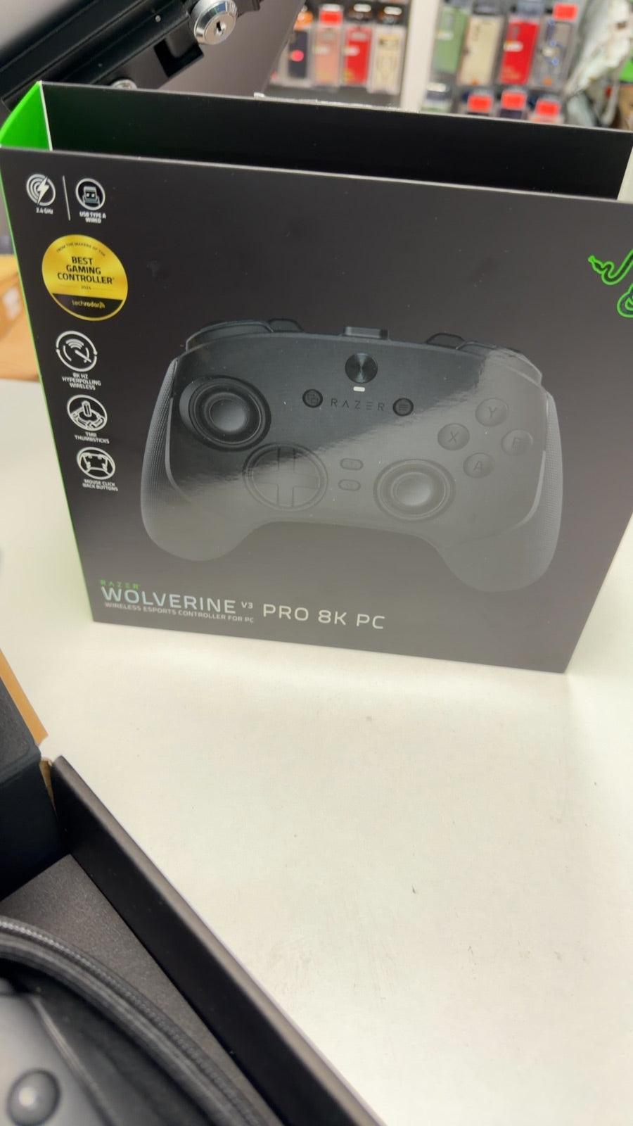 Razer Wolverine V3 Pro Kabellos 8000 Hz HyperPolling TMR Analogsticks 4 Mausklic