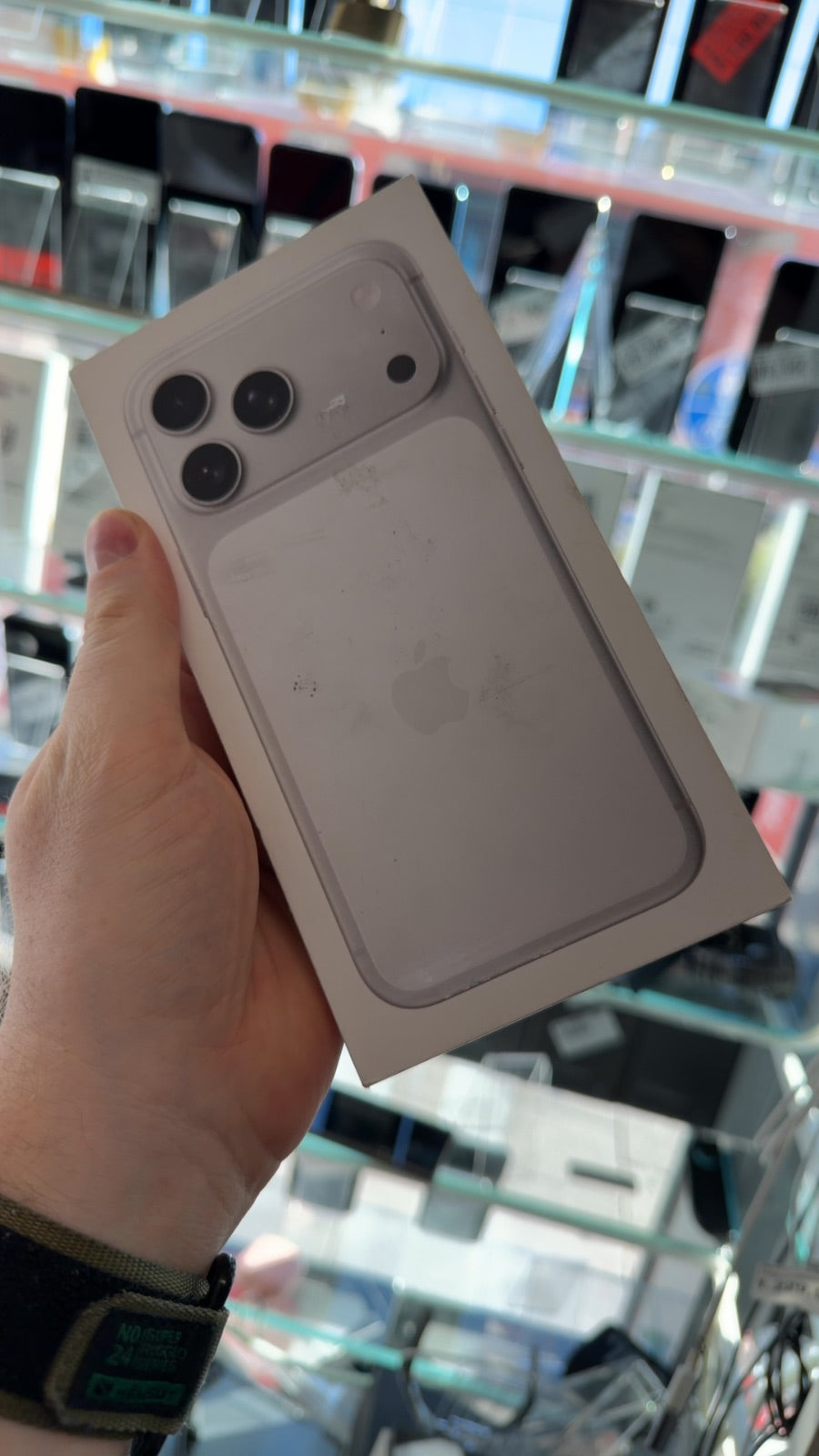 iPhone 17 pro max 256gb
