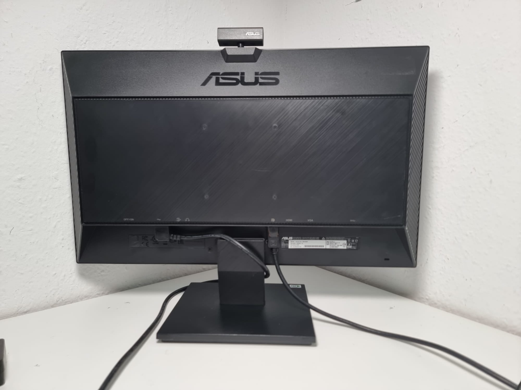ASUS BE24EQK Monitor mit integrierter Full-HD-Webcam und Stereolautsprechern - 60,45cm (23,8 Zoll), Full-HD (1080p) Zweitbild