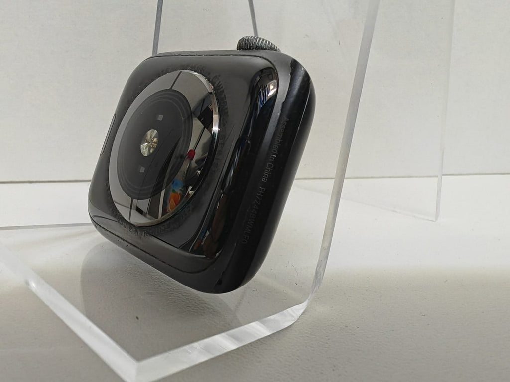 Apple Watch Series 5 44mm Space Gray Aluminium CEL A2157