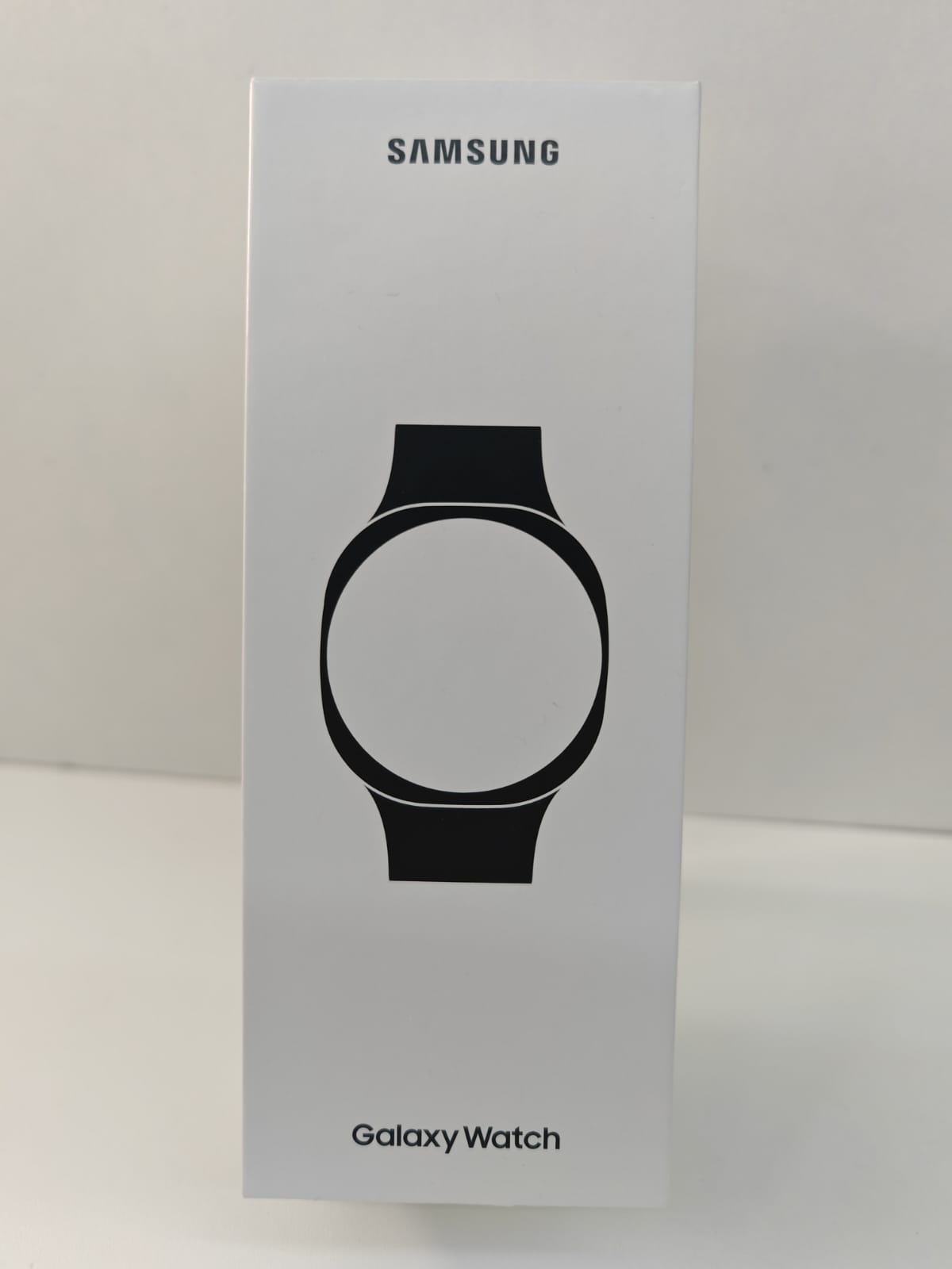 Samsung Galaxy Watch8 LTE Silver 44mm SM-L335FZSDDBT Hauptbild
